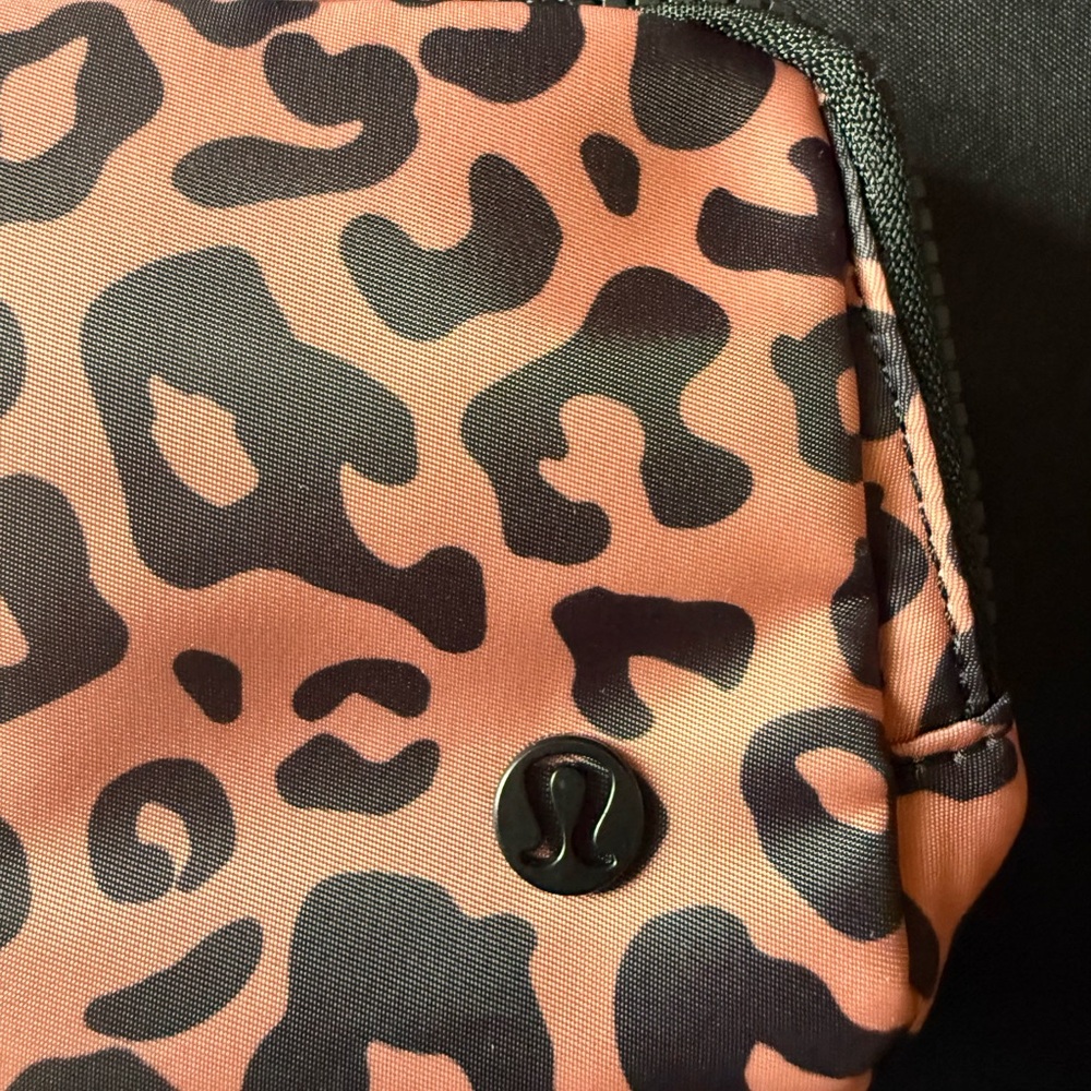 New Lululemon athletica Black and Pink Leopard Everywhere Belt Bag - Picture 2 of 7